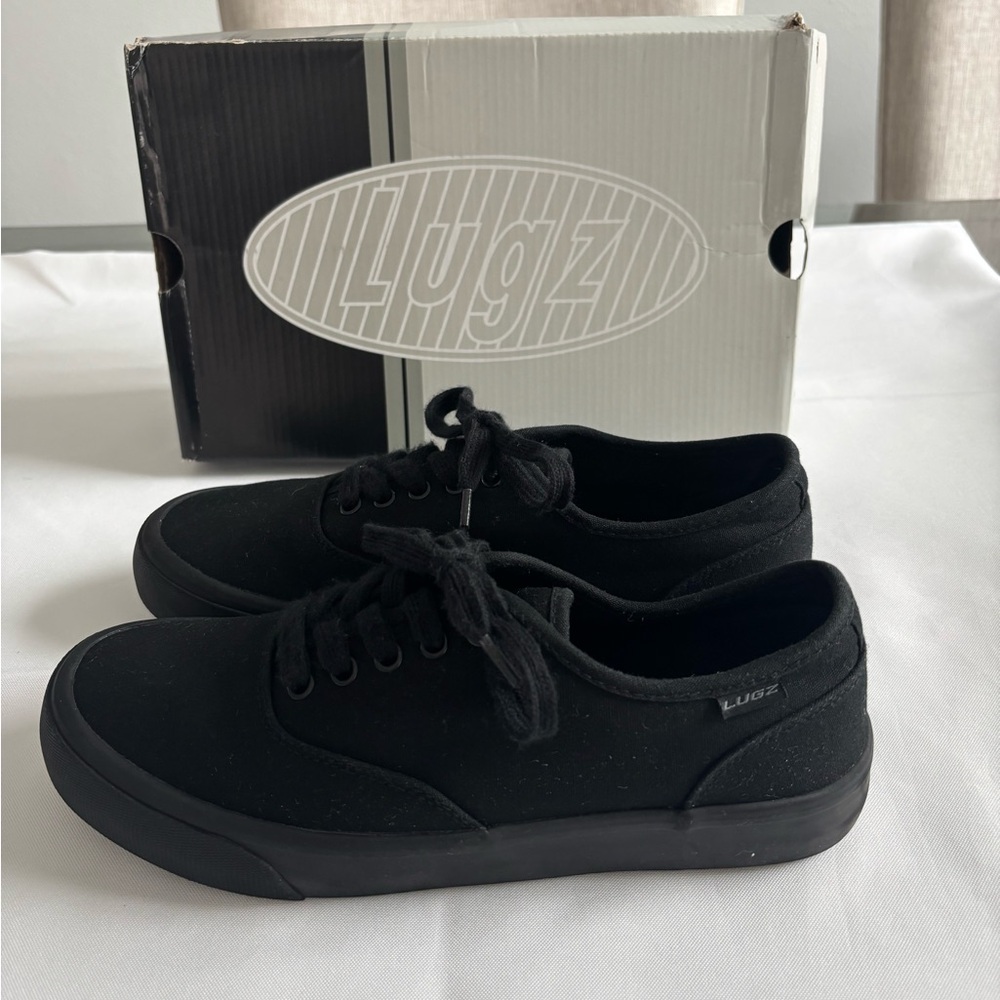 Mans Lugz Lace Up Black Sneakers Size 7